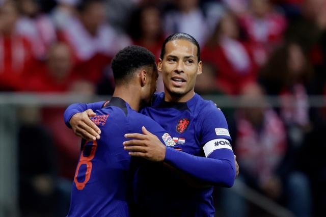 贝尔温发威 老门将零封 荷兰完胜的输家竟是巴萨？